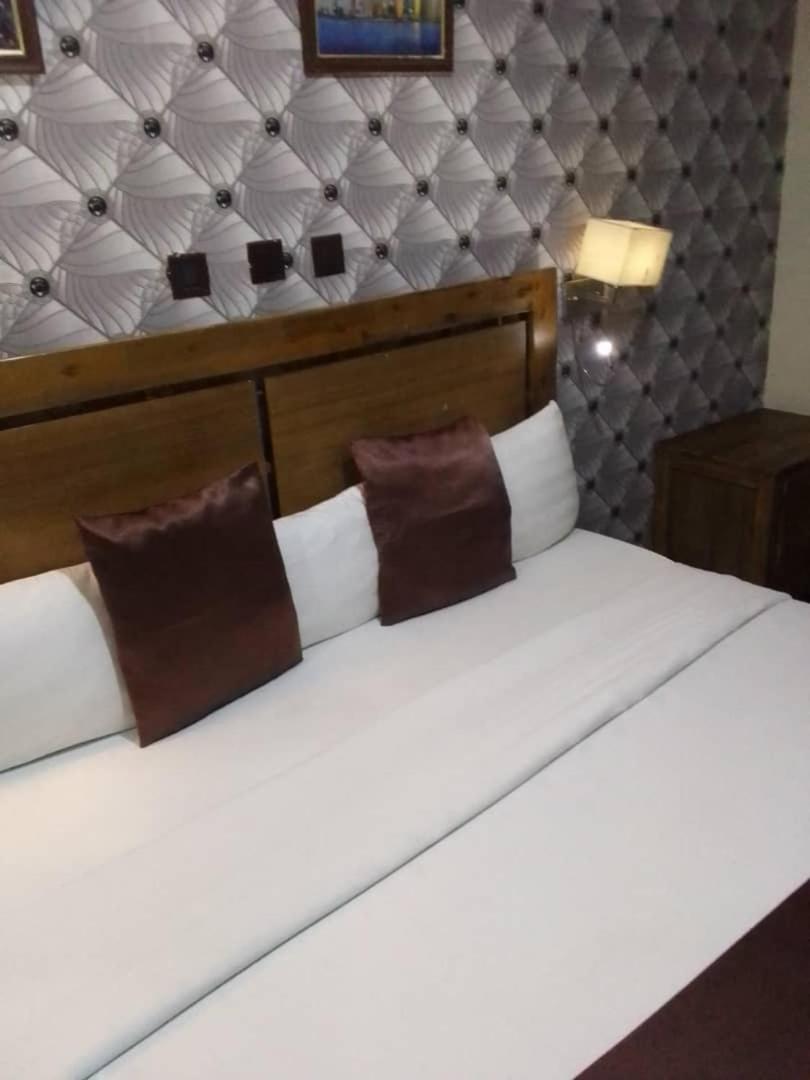 Blue Moon Hotels Victoria Island Lagos Kültér fotó